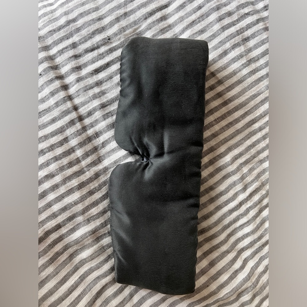 Lunya Weighted Silk Sleep Mask in Meditative Grey